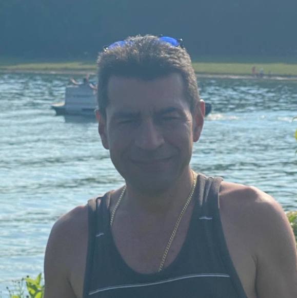 Meet your Posher, Juan - Picture 1 of 1